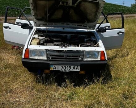 Белый ВАЗ 21099, объемом двигателя 1.5 л и пробегом 300 тыс. км за 850 $, фото 2 на Automoto.ua