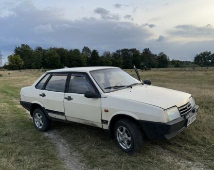 Белый ВАЗ 21099, объемом двигателя 1.5 л и пробегом 210 тыс. км за 1083 $, фото 1 на Automoto.ua