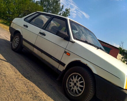 Белый ВАЗ 21099, объемом двигателя 1.5 л и пробегом 250 тыс. км за 900 $, фото 3 на Automoto.ua