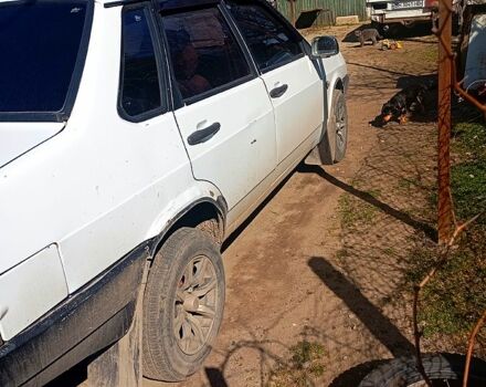 Белый ВАЗ 21099, объемом двигателя 1.5 л и пробегом 200 тыс. км за 1500 $, фото 4 на Automoto.ua