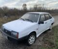 Белый ВАЗ 21099, объемом двигателя 1.5 л и пробегом 81 тыс. км за 950 $, фото 2 на Automoto.ua