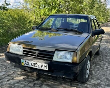 Белый ВАЗ 21099, объемом двигателя 1.5 л и пробегом 250 тыс. км за 1100 $, фото 2 на Automoto.ua