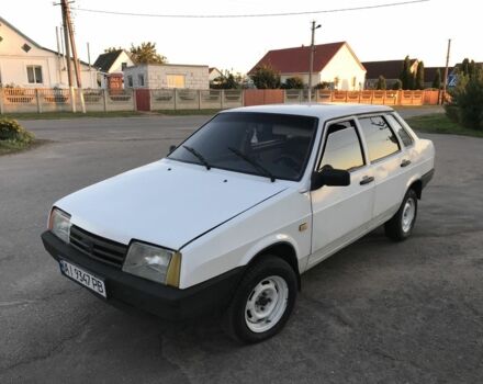 Белый ВАЗ 21099, объемом двигателя 1.5 л и пробегом 250 тыс. км за 945 $, фото 1 на Automoto.ua