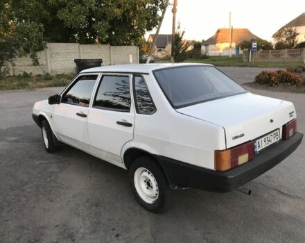 Белый ВАЗ 21099, объемом двигателя 1.5 л и пробегом 250 тыс. км за 945 $, фото 2 на Automoto.ua