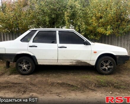 Белый ВАЗ 21099, объемом двигателя 1.5 л и пробегом 300 тыс. км за 1200 $, фото 3 на Automoto.ua