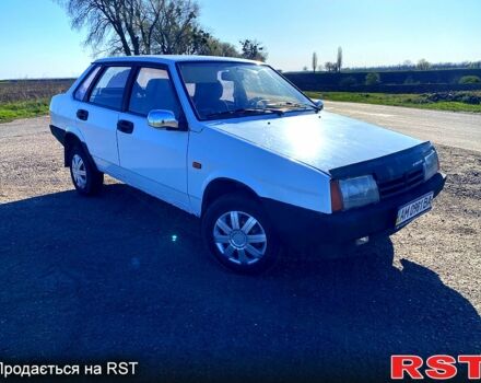 Белый ВАЗ 21099, объемом двигателя 1.5 л и пробегом 330 тыс. км за 750 $, фото 2 на Automoto.ua