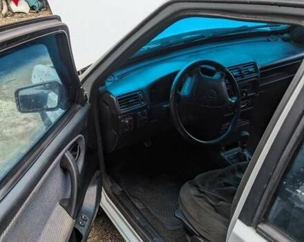 Белый ВАЗ 21099, объемом двигателя 1.5 л и пробегом 100 тыс. км за 1600 $, фото 5 на Automoto.ua