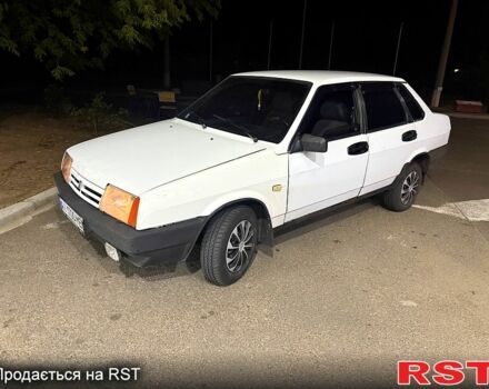 Белый ВАЗ 21099, объемом двигателя 1.5 л и пробегом 180 тыс. км за 1350 $, фото 4 на Automoto.ua