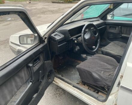 Белый ВАЗ 21099, объемом двигателя 1.5 л и пробегом 300 тыс. км за 400 $, фото 1 на Automoto.ua