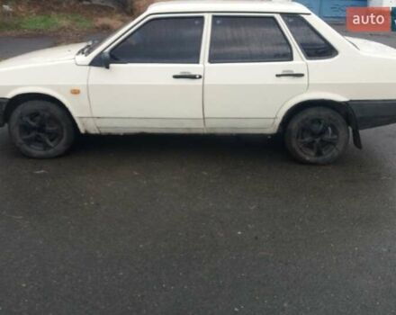 Белый ВАЗ 21099, объемом двигателя 1.5 л и пробегом 150 тыс. км за 1326 $, фото 3 на Automoto.ua