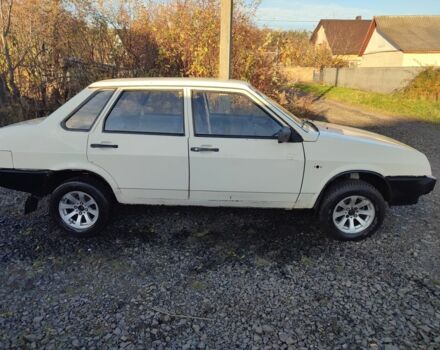 Белый ВАЗ 21099, объемом двигателя 1.5 л и пробегом 86 тыс. км за 700 $, фото 2 на Automoto.ua