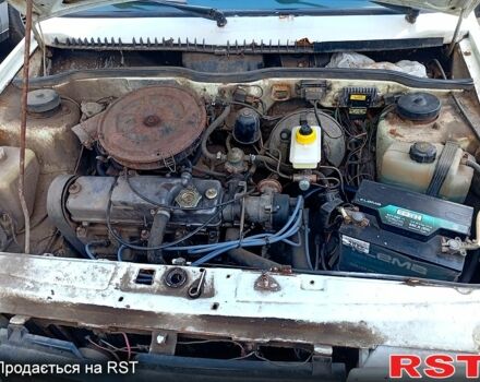 Белый ВАЗ 21099, объемом двигателя 1.5 л и пробегом 200 тыс. км за 1300 $, фото 1 на Automoto.ua