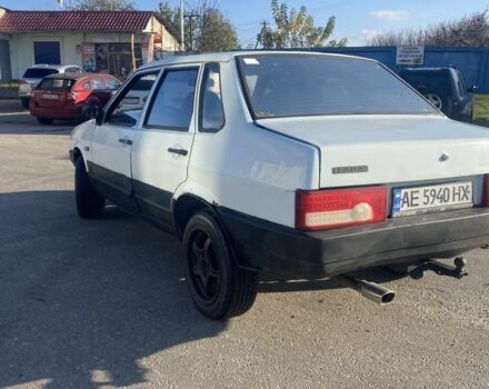 Белый ВАЗ 21099, объемом двигателя 1.5 л и пробегом 178 тыс. км за 750 $, фото 2 на Automoto.ua
