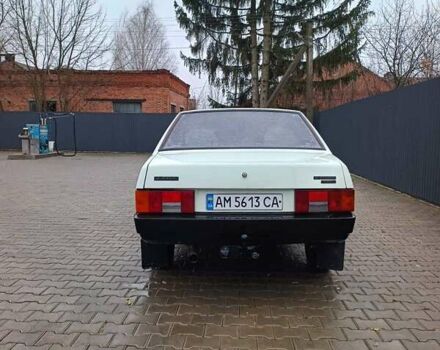 Белый ВАЗ 21099, объемом двигателя 1.5 л и пробегом 210 тыс. км за 1450 $, фото 2 на Automoto.ua