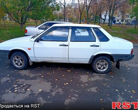 Белый ВАЗ 21099, объемом двигателя 1.5 л и пробегом 200 тыс. км за 1300 $, фото 5 на Automoto.ua