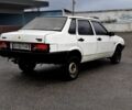 Белый ВАЗ 21099, объемом двигателя 1.5 л и пробегом 100 тыс. км за 900 $, фото 3 на Automoto.ua