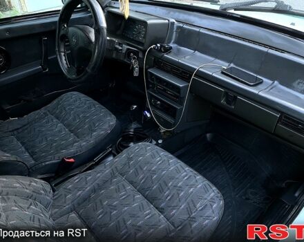 Белый ВАЗ 21099, объемом двигателя 1.5 л и пробегом 200 тыс. км за 1599 $, фото 5 на Automoto.ua