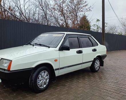 Белый ВАЗ 21099, объемом двигателя 1.5 л и пробегом 210 тыс. км за 1450 $, фото 3 на Automoto.ua