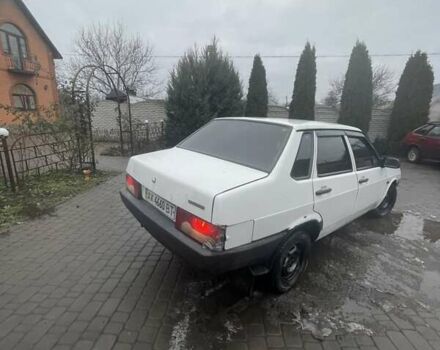 Белый ВАЗ 21099, объемом двигателя 1.6 л и пробегом 250 тыс. км за 950 $, фото 5 на Automoto.ua