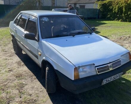 ВАЗ 21099 2000 в Изюме на Automoto.ua Белый ВАЗ 21099, объемом двигателя 1.5 л и пробегом 230 тыс. км за 1700 $, фото 1 на Automoto.ua