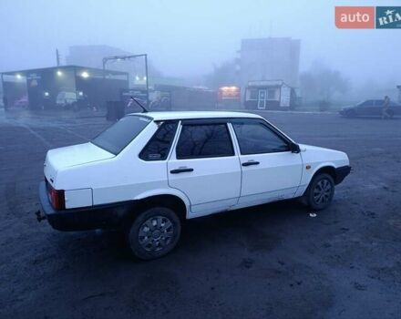 Белый ВАЗ 21099, объемом двигателя 1.5 л и пробегом 100 тыс. км за 1350 $, фото 4 на Automoto.ua