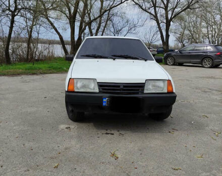 Белый ВАЗ 21099, объемом двигателя 1.5 л и пробегом 200 тыс. км за 1600 $, фото 1 на Automoto.ua