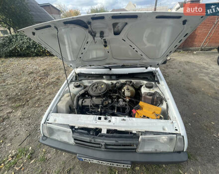 Білий ВАЗ 21099, об'ємом двигуна 1.5 л та пробігом 91 тис. км за 1800 $, фото 5 на Automoto.ua