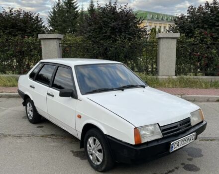Белый ВАЗ 21099, объемом двигателя 1.5 л и пробегом 225 тыс. км за 1150 $, фото 2 на Automoto.ua