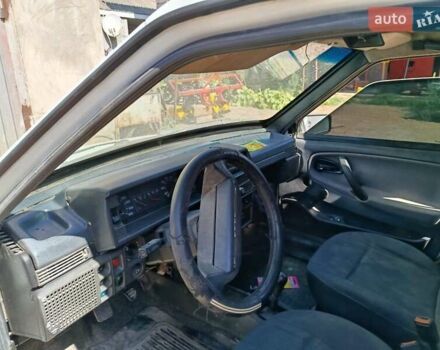 Белый ВАЗ 21099, объемом двигателя 1.5 л и пробегом 300 тыс. км за 900 $, фото 2 на Automoto.ua