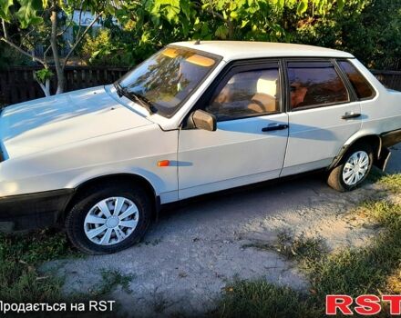 Белый ВАЗ 21099, объемом двигателя 15 л и пробегом 180 тыс. км за 1550 $, фото 2 на Automoto.ua