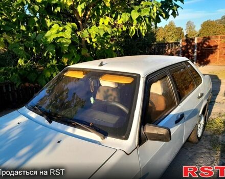 Белый ВАЗ 21099, объемом двигателя 15 л и пробегом 180 тыс. км за 1550 $, фото 3 на Automoto.ua