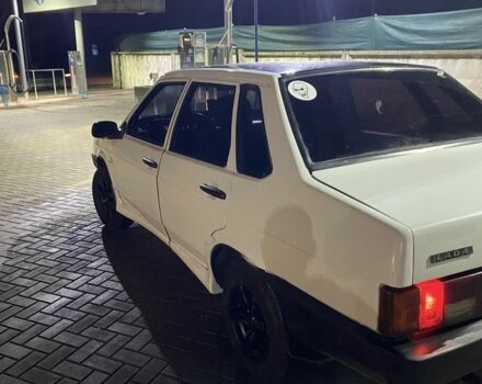 Белый ВАЗ 21099, объемом двигателя 1.5 л и пробегом 130 тыс. км за 1400 $, фото 9 на Automoto.ua