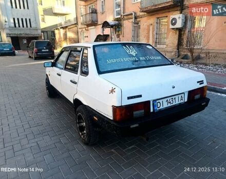 Білий ВАЗ 21099, об'ємом двигуна 1.5 л та пробігом 300 тис. км за 999 $, фото 4 на Automoto.ua