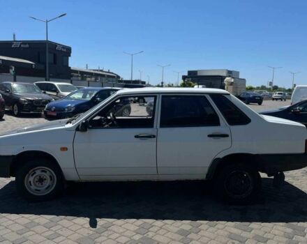 Белый ВАЗ 21099, объемом двигателя 1.5 л и пробегом 79 тыс. км за 999 $, фото 3 на Automoto.ua