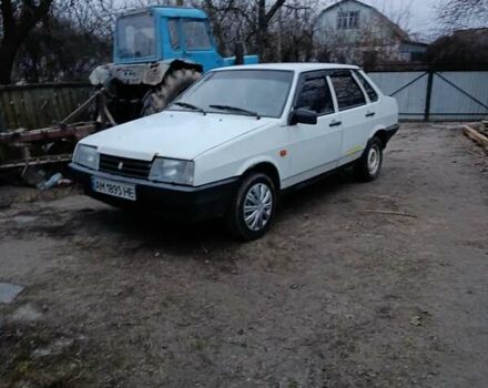 Белый ВАЗ 21099, объемом двигателя 1.5 л и пробегом 280 тыс. км за 1100 $, фото 1 на Automoto.ua