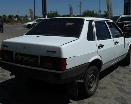 Белый ВАЗ 21099, объемом двигателя 1.5 л и пробегом 79 тыс. км за 999 $, фото 6 на Automoto.ua