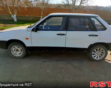 Белый ВАЗ 21099, объемом двигателя 1.5 л и пробегом 130 тыс. км за 1100 $, фото 9 на Automoto.ua