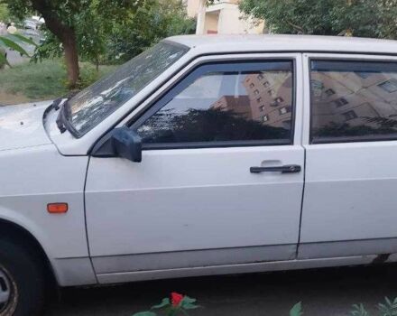 Белый ВАЗ 21099, объемом двигателя 1.5 л и пробегом 82 тыс. км за 1499 $, фото 2 на Automoto.ua