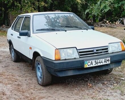 Білий ВАЗ 21099, об'ємом двигуна 0 л та пробігом 150 тис. км за 2000 $, фото 2 на Automoto.ua