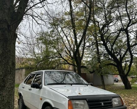 ВАЗ 21099 2008 у Кривому Розі на Automoto.ua Білий ВАЗ 21099, об'ємом двигуна 1.6 л та пробігом 53 тис. км за 1250 $, фото 1 на Automoto.ua