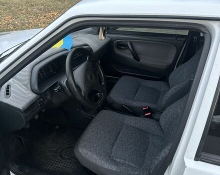 Белый ВАЗ 21099, объемом двигателя 1.5 л и пробегом 165 тыс. км за 2300 $, фото 4 на Automoto.ua