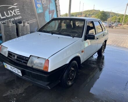 Белый ВАЗ 21099, объемом двигателя 1.5 л и пробегом 240 тыс. км за 750 $, фото 2 на Automoto.ua