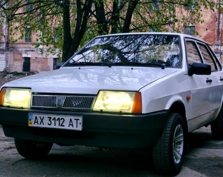 Белый ВАЗ 21099, объемом двигателя 1.5 л и пробегом 352 тыс. км за 1900 $, фото 1 на Automoto.ua
