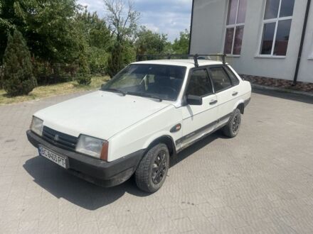 ВАЗ 21099 1992 в Львове на Automoto.ua Белый ВАЗ 21099, объемом двигателя 1.5 л и пробегом 100 тыс. км за 430 $, фото 1 на Automoto.ua