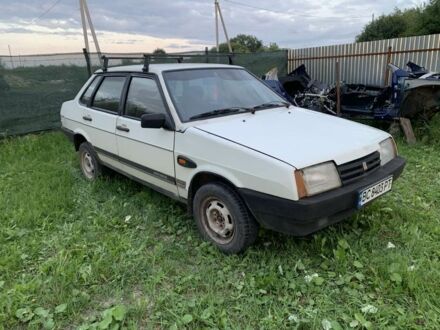 Белый ВАЗ 21099, объемом двигателя 1.5 л и пробегом 400 тыс. км за 499 $, фото 1 на Automoto.ua