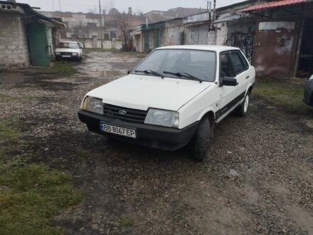 Белый ВАЗ 21099, объемом двигателя 1.5 л и пробегом 2 тыс. км за 1065 $, фото 1 на Automoto.ua