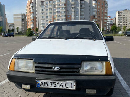 ВАЗ 21099 1993 у Вінниці на Automoto.ua Білий ВАЗ 21099, об'ємом двигуна 1.5 л та пробігом 240 тис. км за 1700 $, фото 1 на Automoto.ua