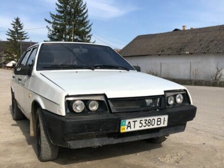 ВАЗ 21099 1993 в Рогатине на Automoto.ua Белый ВАЗ 21099, объемом двигателя 1.5 л и пробегом 80 тыс. км за 699 $, фото 1 на Automoto.ua