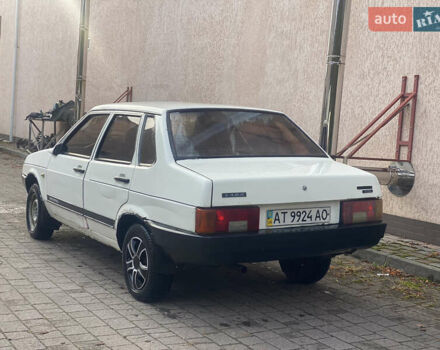 Білий ВАЗ 21099, об'ємом двигуна 1.5 л та пробігом 300 тис. км за 450 $, фото 1 на Automoto.ua