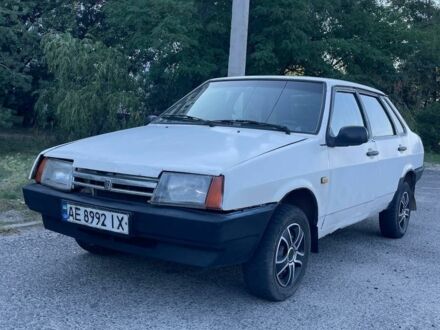 Белый ВАЗ 21099, объемом двигателя 1.5 л и пробегом 37 тыс. км за 628 $, фото 1 на Automoto.ua
